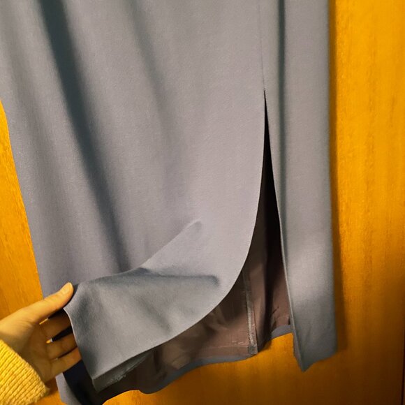 Bellessa Blue 2 piece blazer and skirt with front slit - Picture 10 of 10